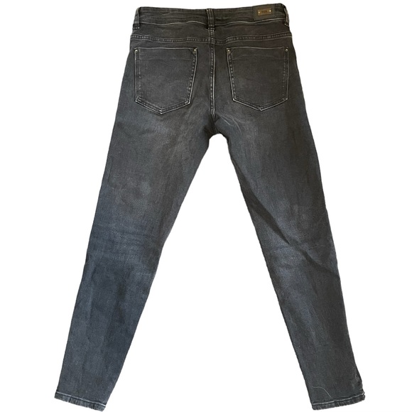 Zara Denim Jeans - Picture 2 of 4